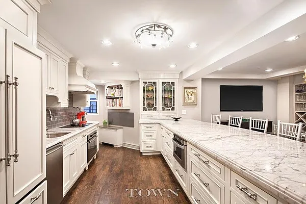 Sold by Town Residential | media 3