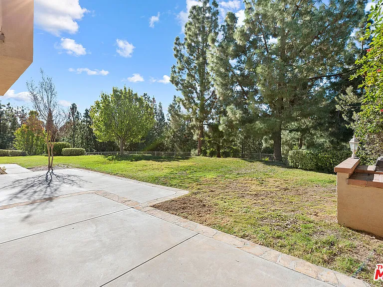 24310 Belford Ct — Photo 70