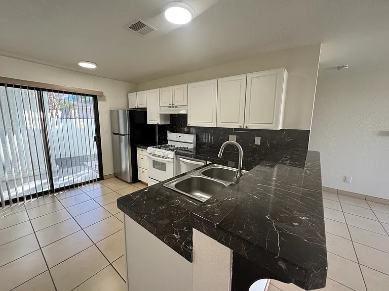 45450 Sunrise Ln #5 — Photo 12