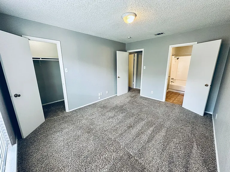1318 Southport Dr — Photo 20