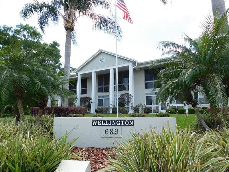 1st image of 689 W Lake Howard Dr #220