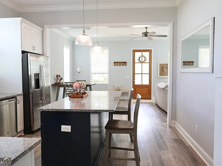 110 Hamlet Cir — Photo 8