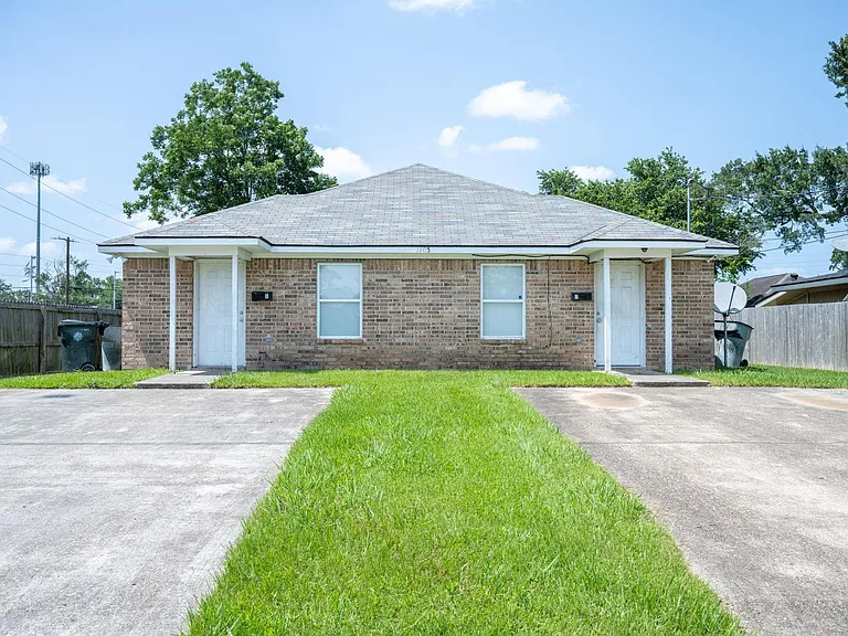 1105 Sage Dr #A — Photo 1