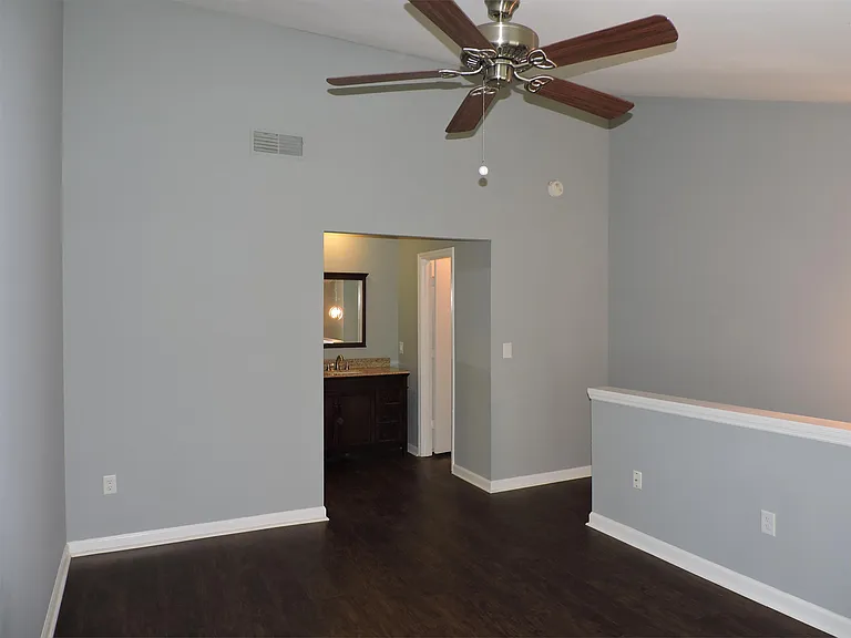 2494 Etiwan Ave — Photo 12