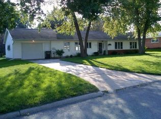 1116 Ridgemont Rd, Waterloo, IA 50701