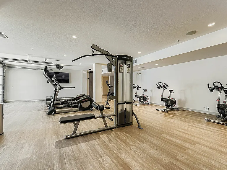 828 Broadway - Web Quality - 005 - 08 Exercise Room