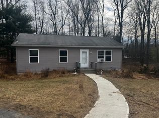1155 E Stateside Dr, Danielsville, PA 18038