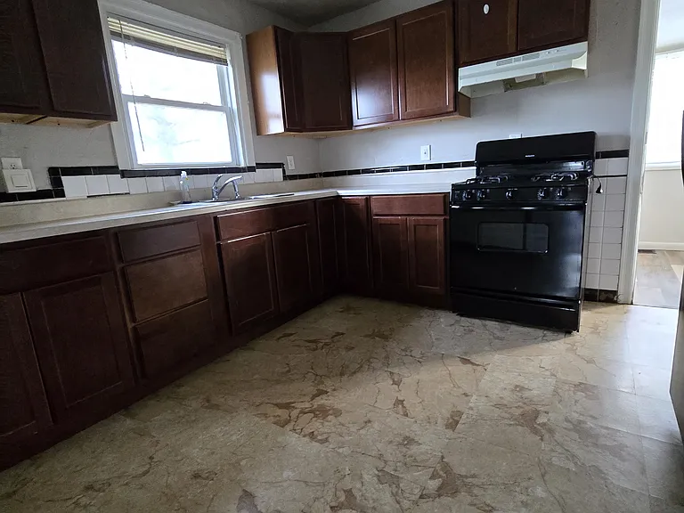 5709 Beldon Dr — Photo 4