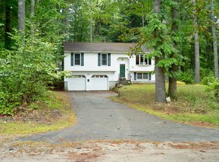 11 Split Oak Circle, Waterboro, ME 04061