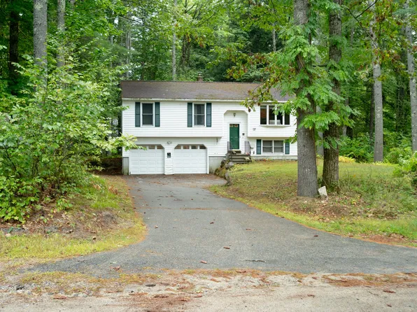 11 Split Oak Circle, Waterboro, ME 04061