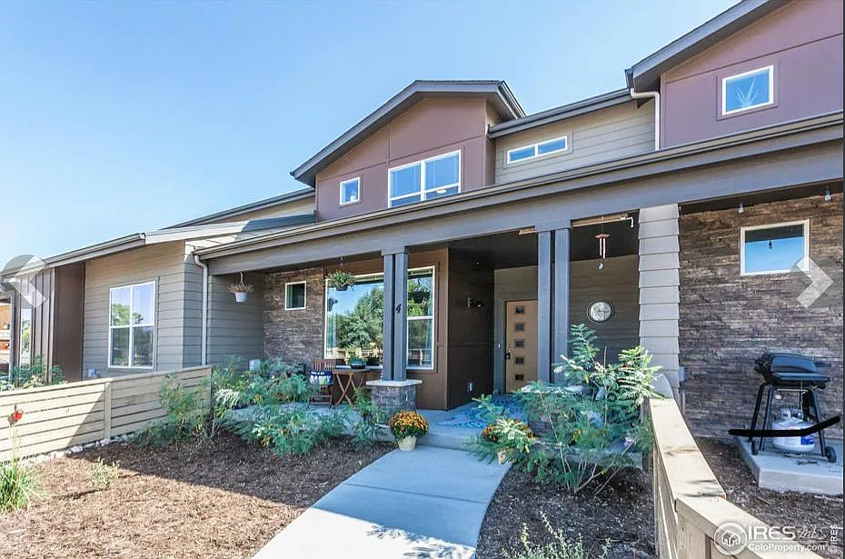 326 Skyraider Way — Photo 1