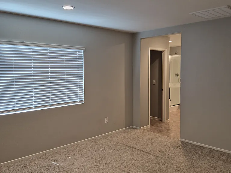 24292 Bay Laurel Ave — Photo 40