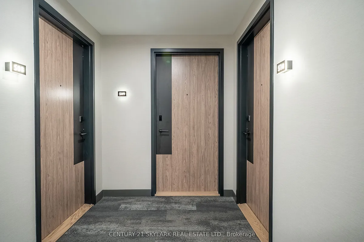 Building Photo - 1007 The Queensway #509