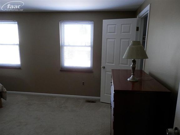 5th image of 100 Beechwoode Ln #1