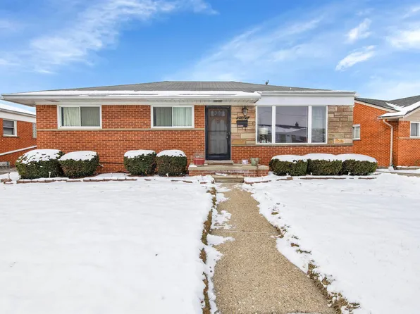 24675 Almond Ave, Eastpointe, MI 48021