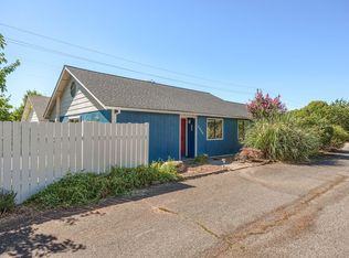3099 Milhoan Dr, Medford, OR 97504