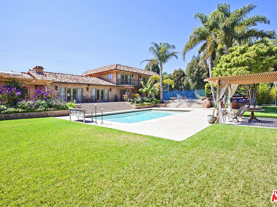 1st image of 6574 Dume Dr