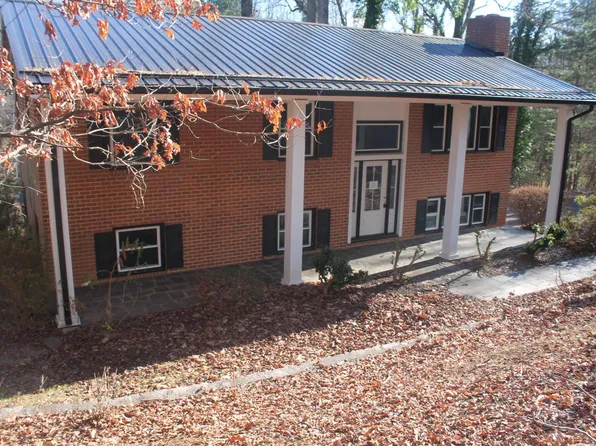 116 Autumn Cir, Boones Mill, VA 24065
