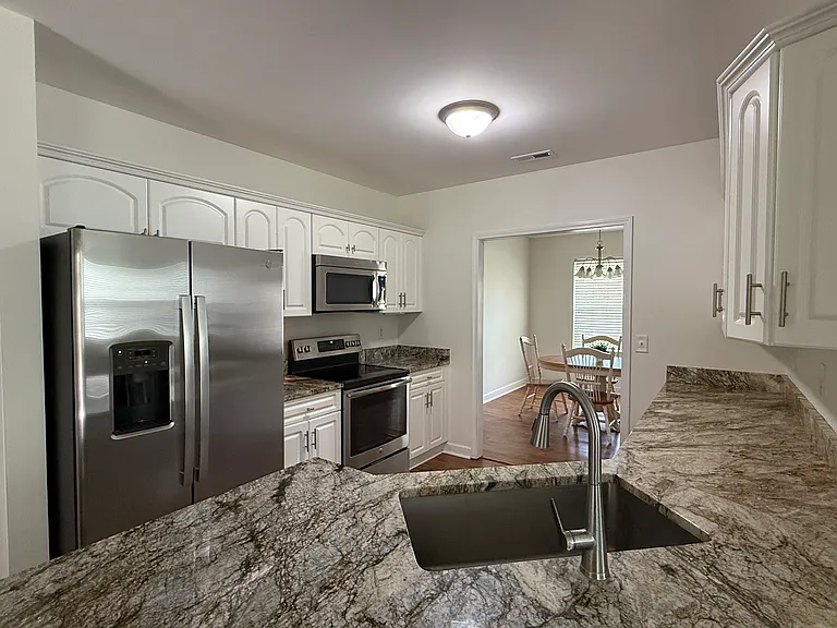 305 Gold Leaf Dr — Photo 6