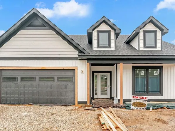 7605 W Julia Dr, Ellettsville, IN 47429