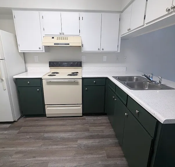 2348 Horne Ave #5 — Photo 1