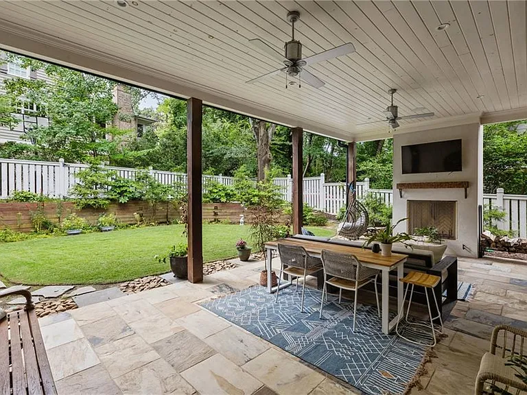 779 Greenview Ave NE — Photo 32