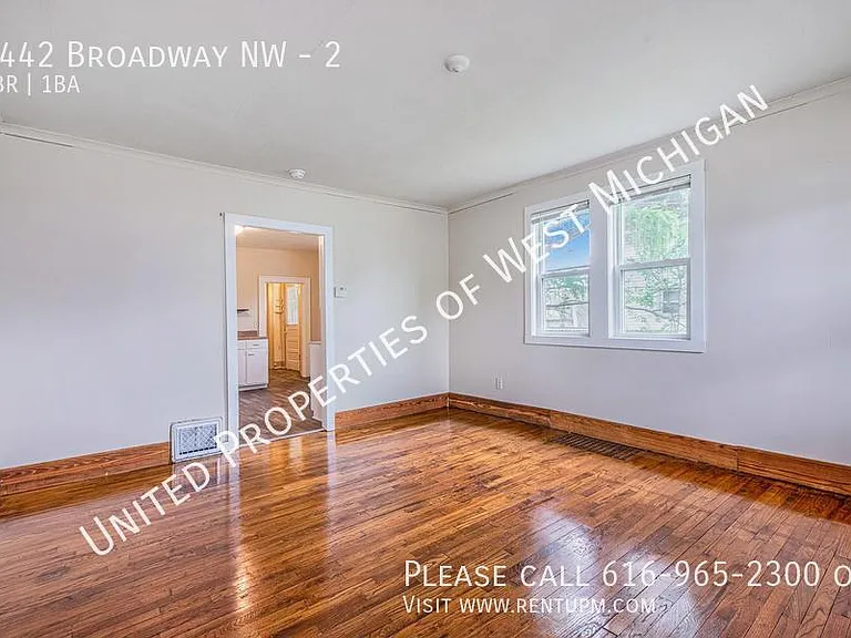 1442 Broadway Ave NW #2 — Photo 7