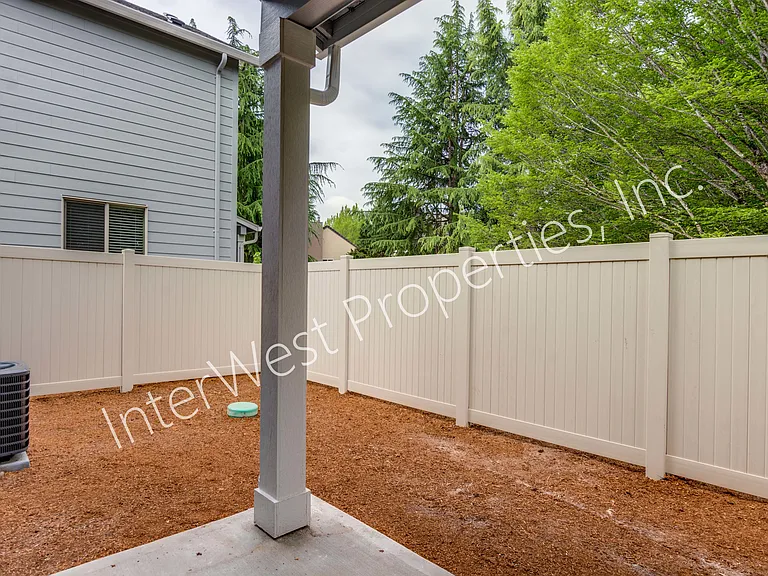 10317 NE 61st Cir — Photo 45
