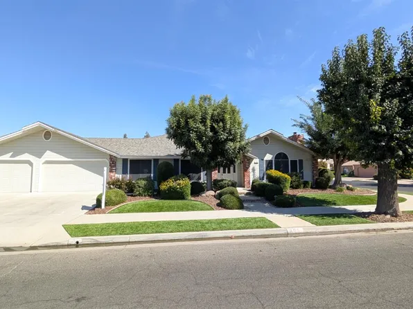 905 Suburban Ave, Madera, CA 93637