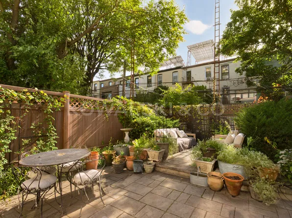 336 10th St, Brooklyn, NY 11215