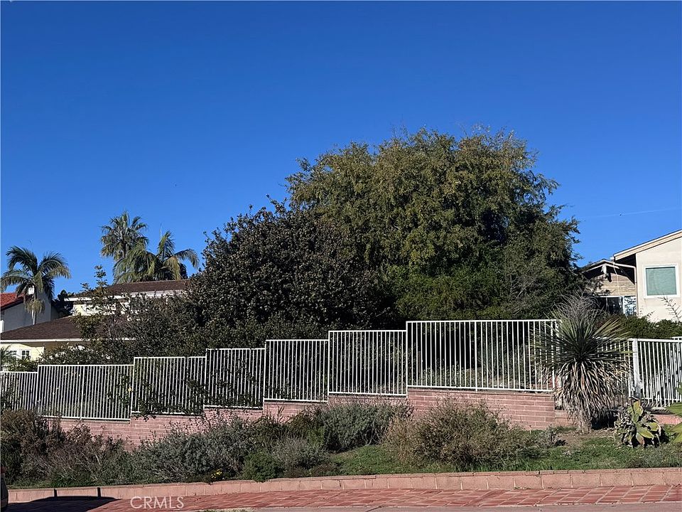 1st image of 204 W Avenida Gaviota Lot 2