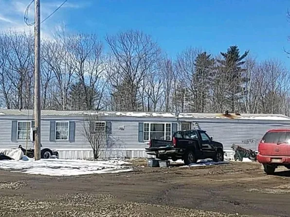 102 Hillside Estates Dr, Greene, ME 04236