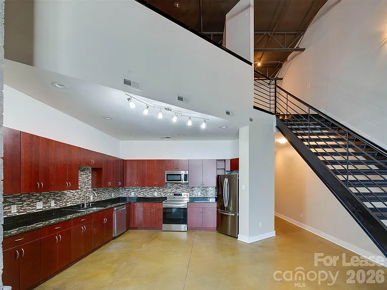 927 Westmere Ave — Photo 8