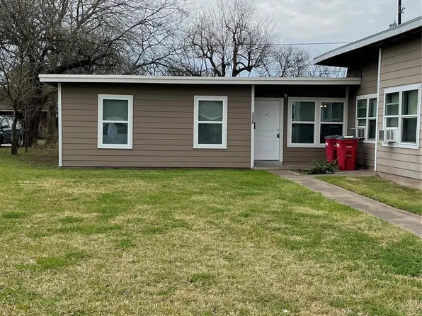 1735 W 8th St, Freeport, TX 77541