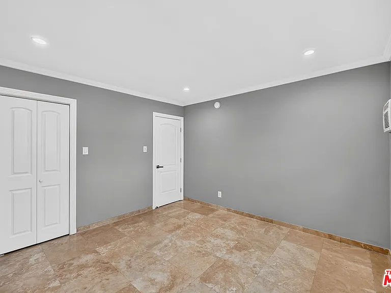 1619 Colby Ave #4 — Photo 25
