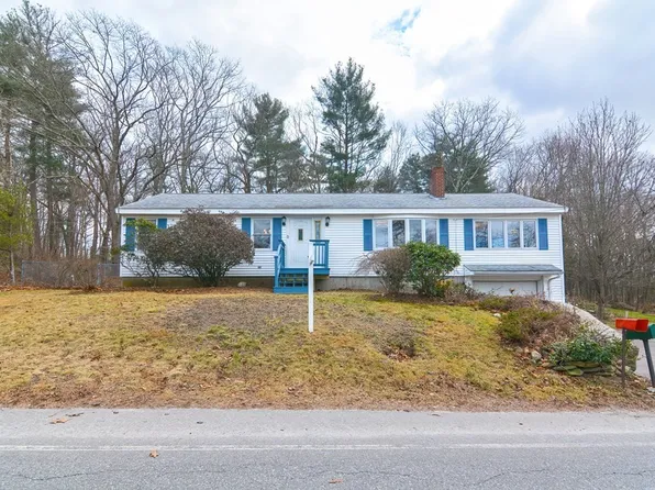 72 Greene St, Hopedale, MA 01747