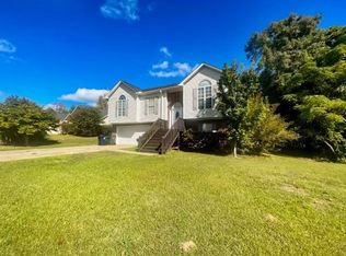 208 Timberwood Dr, Auburn, AL 36830