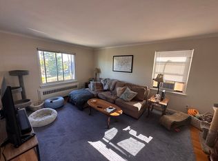 176 Summit Ave #4, Quincy, MA 02170