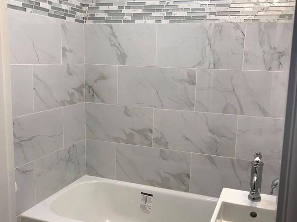 302 Summit Ave N #1