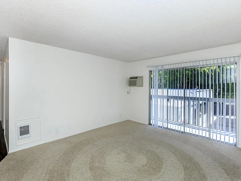 Pacific View Apartment Homes — Photo 19