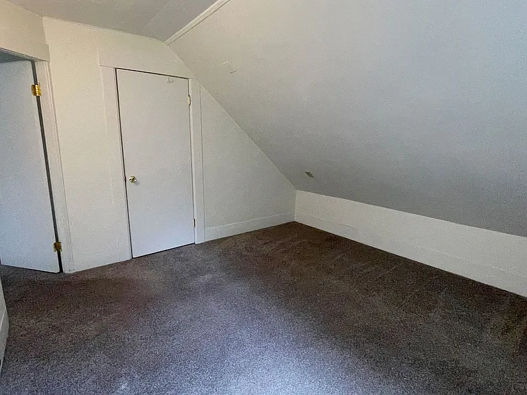 155 Center St — Photo 30