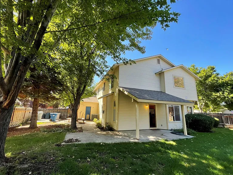 378 S Winthrop Way — Photo 41