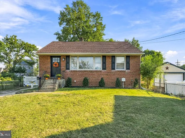 312 E Olive St, Westville, NJ 08093