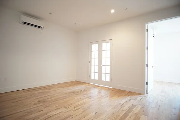 Rented by Lofts and Flats LLC | media 5