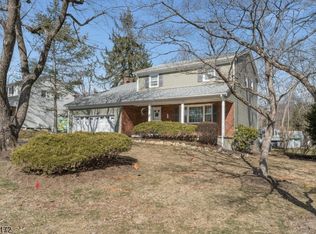 15 Sunset Dr, High Bridge, NJ 08829
