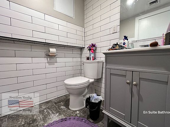 5th image of 834 Herkimer St Penthouse 4B