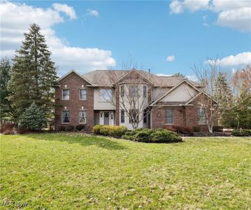 8900 Chaucer Blvd, Broadview Heights, OH, 44147