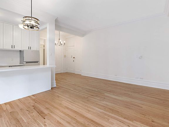 3rd image of 510 W 110th St APT 5D