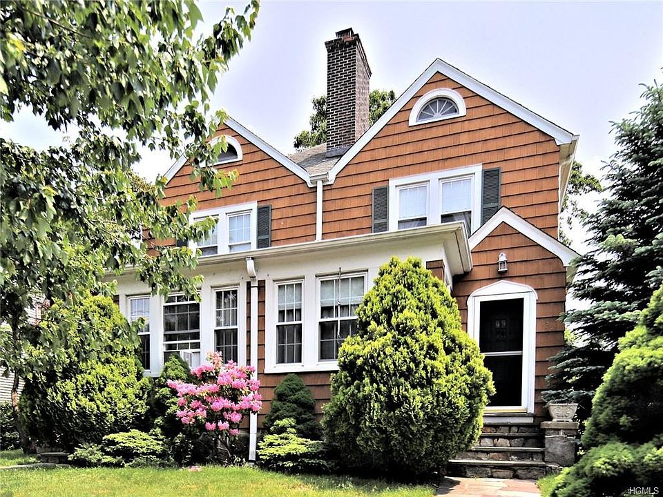 1st image of 131-133 Park Ave