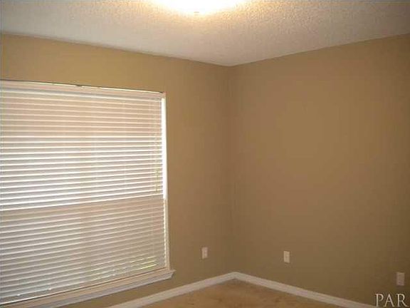 5th image of 1463 Tiger Lake Dr